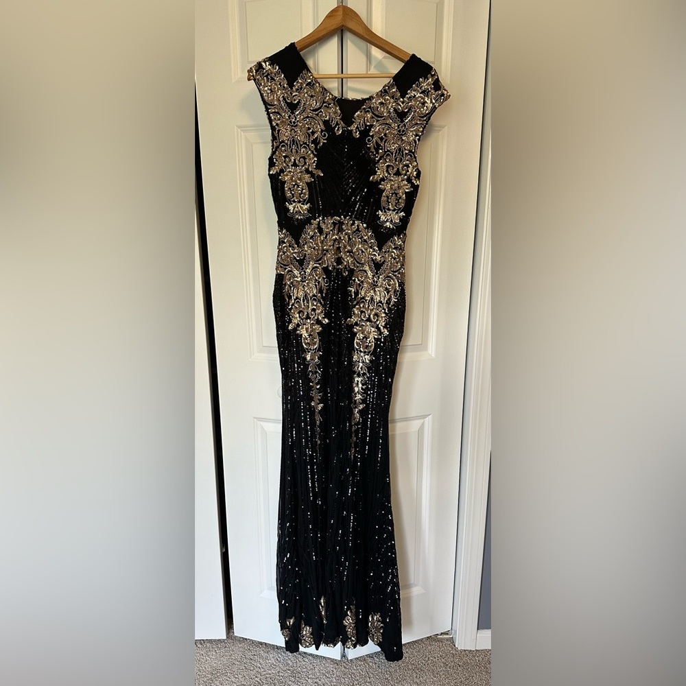 NWT! BALTIC BORN - Azure Gown Black & Gold - Medium.